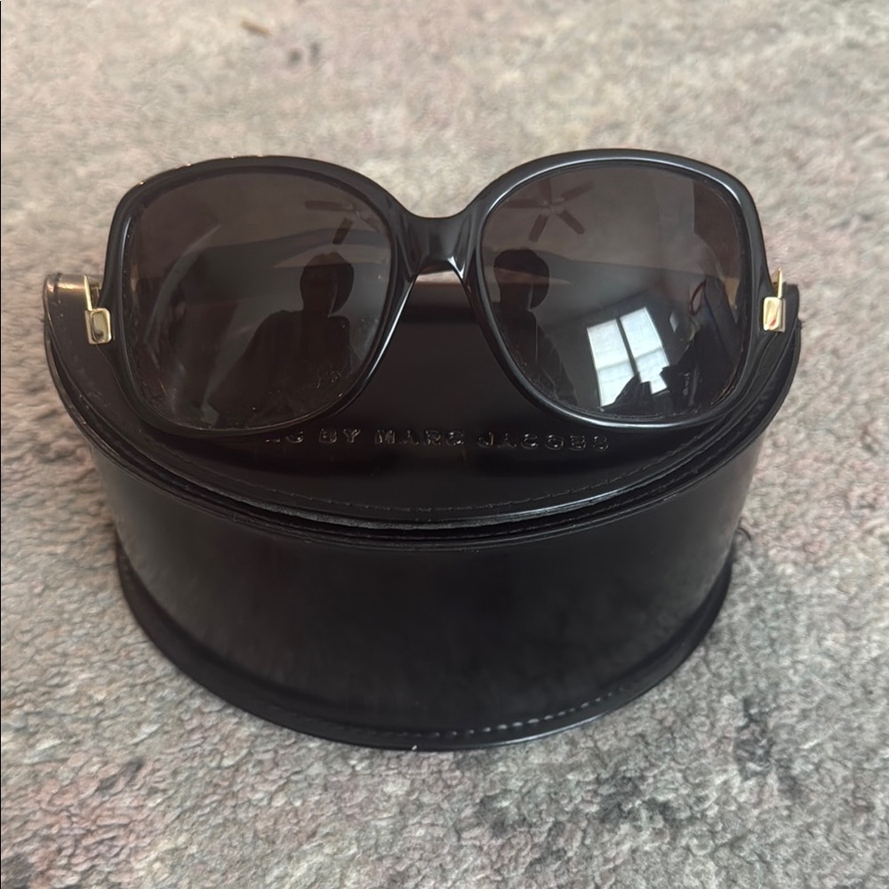 Marc by Marc Jacobs Black Oversized Sunglasses with Gold accents